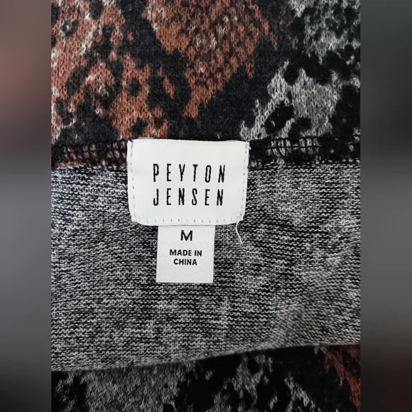 Payton Jensen Blouse - Picture 5 of 6